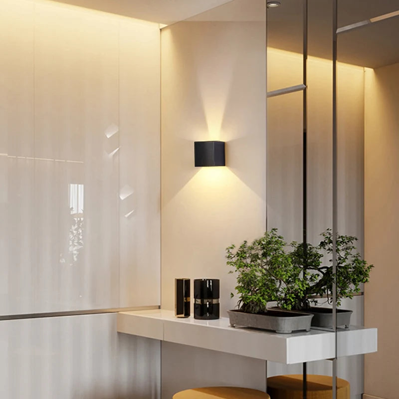 Applique Murale LED Design Ajustable – Éclairage Moderne Intérieur/Extérieur