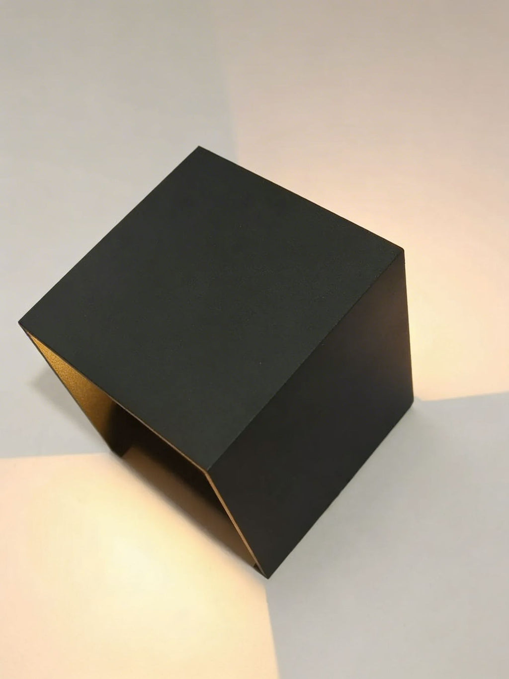 Applique Murale LED Design Ajustable – Éclairage Moderne Intérieur/Extérieur